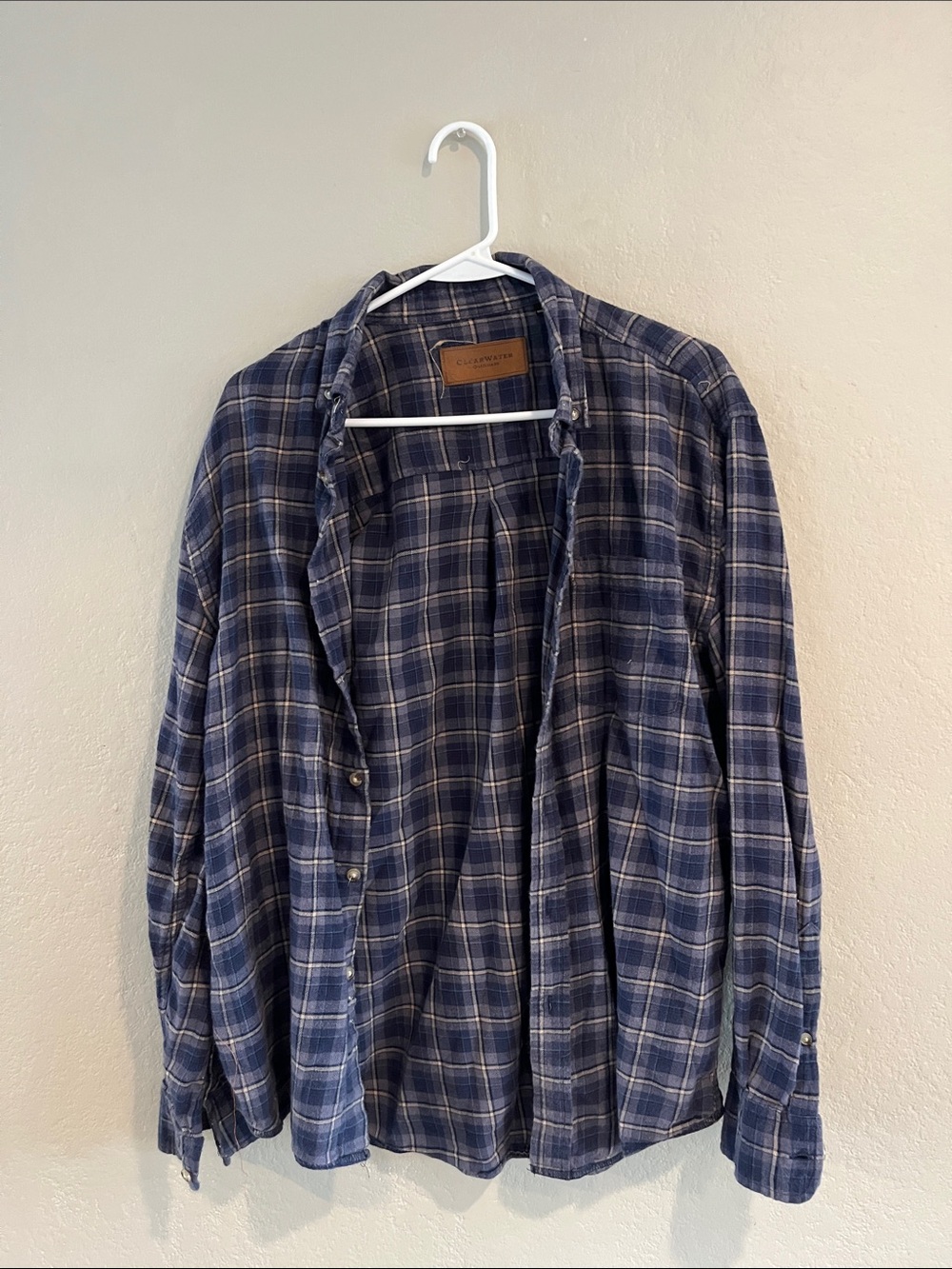 Men's Blue Plaid Long-Sleeve Button-Down Shirt